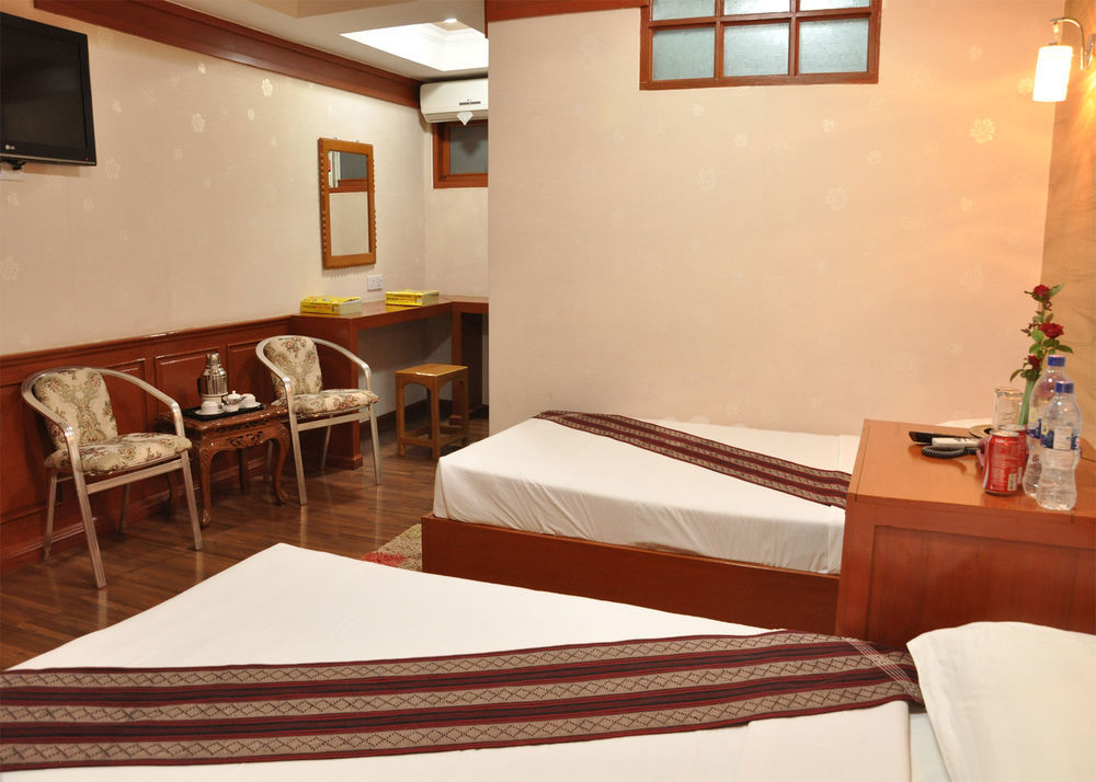 Green Land Motel Баган Екстер'єр фото