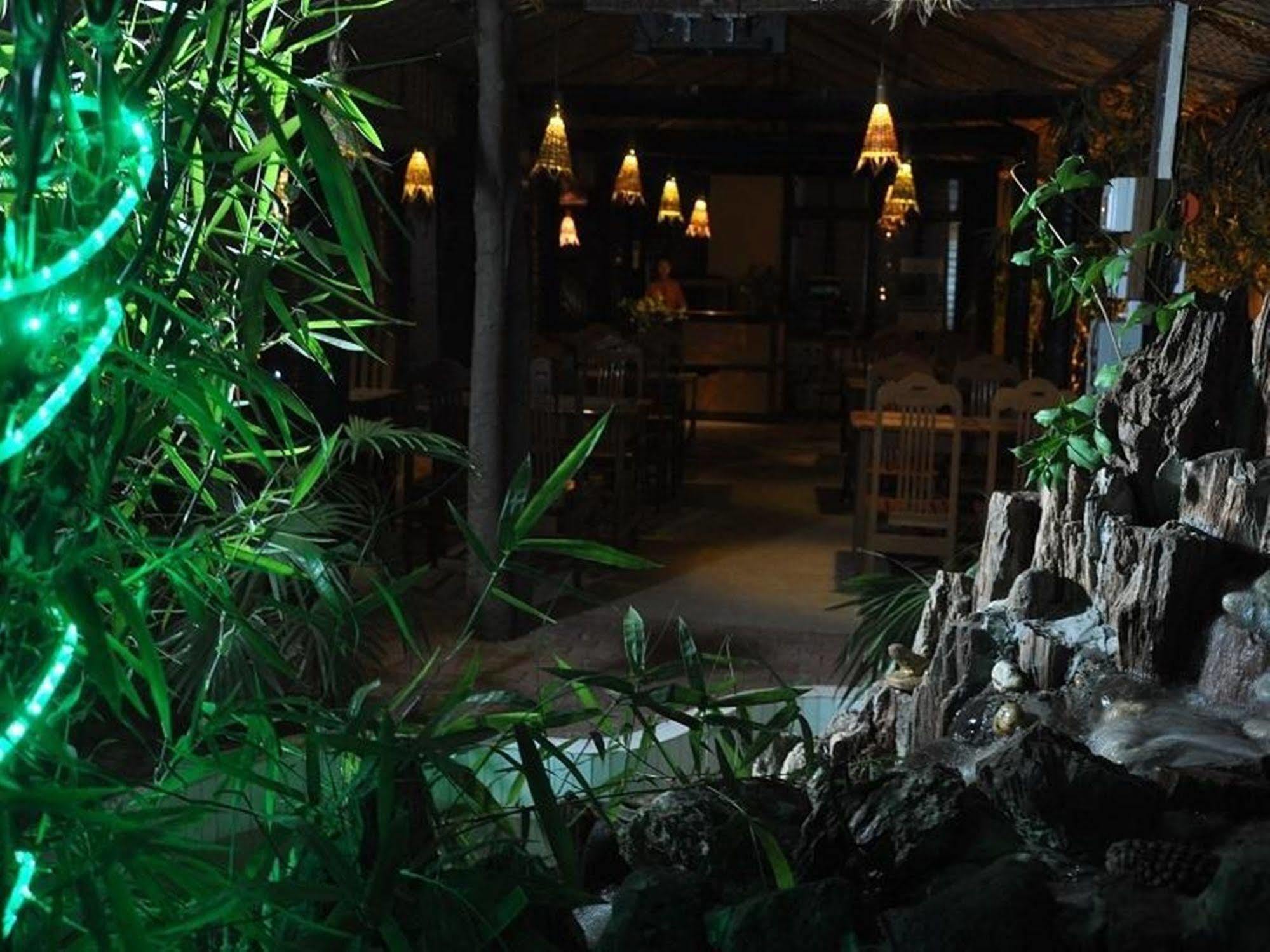 Green Land Motel Баган Екстер'єр фото